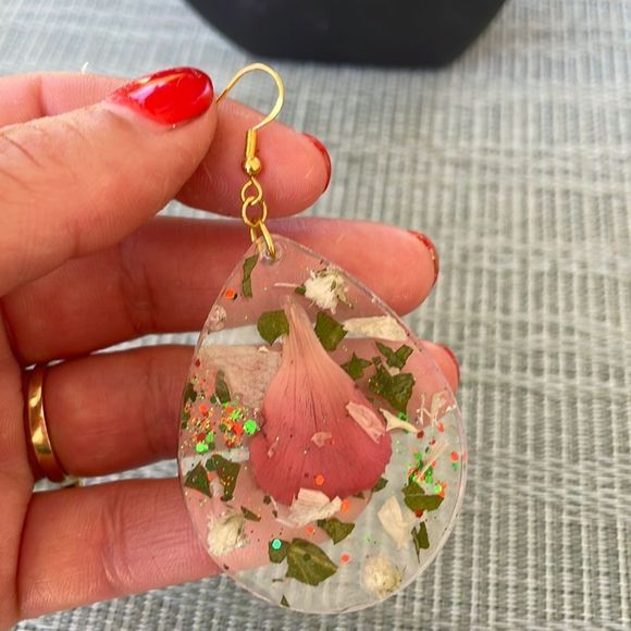 XMAS Handmade Large Pressed Flower Holiday Vibes Earrings Teardrop Shape - Picture 5 of 9
